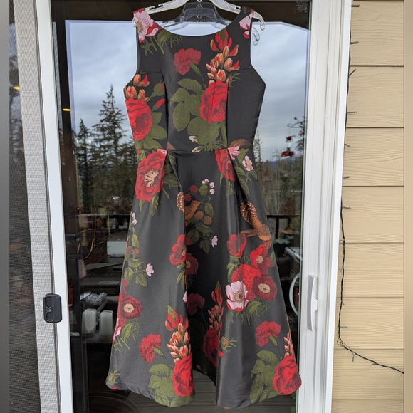 Chicwish Dresses & Skirts - Gorgeous dress